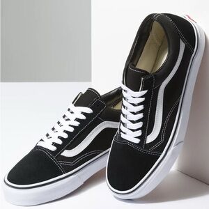 VANS Old Skool Black & White Shoes
